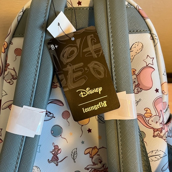Loungefly Dumbo UK Exclusive baby blue - Picture 6 of 7